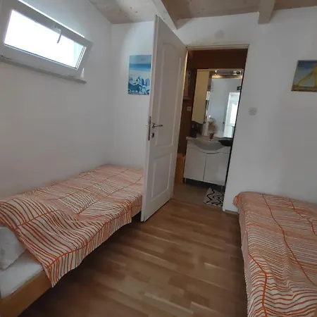 Holiday home House Erin *